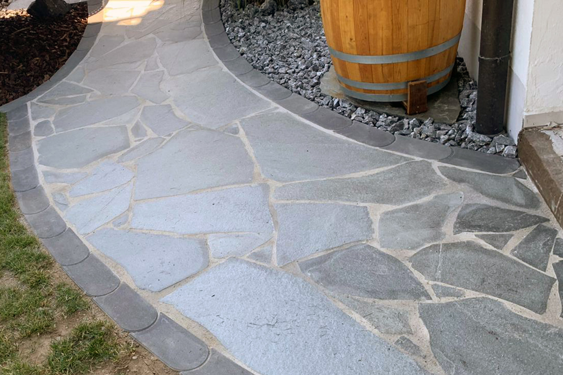 Naturstein | Gartenweg