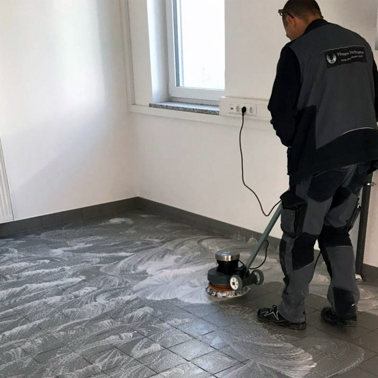 Reinigung | Boden | Fliesen